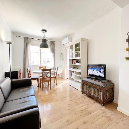 バルセロナCasa Sagrada Familiaアパートメント エクステリア 写真